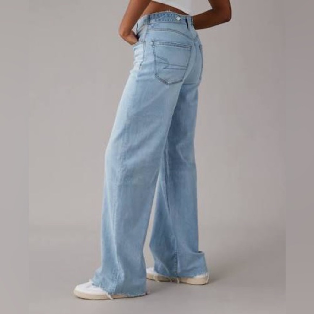 AE Dreamy Drape Stretch Super High-Waisted Baggy Wide-Leg Jean